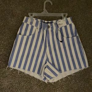 striped shorts
